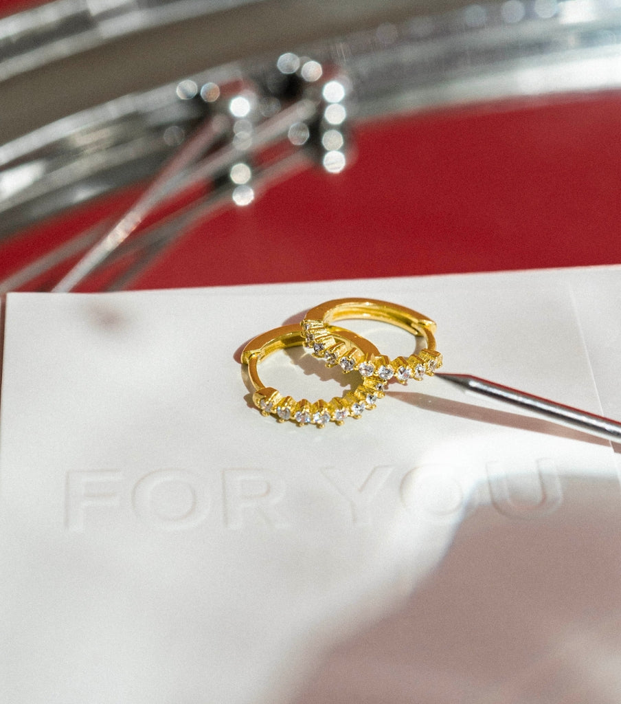 Earrings - shimmer click