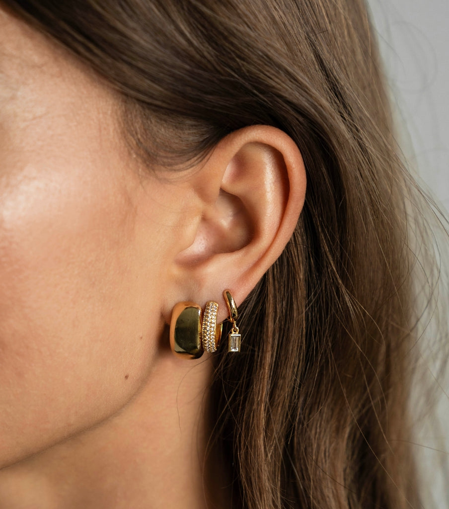 Earrings - baguette drop click