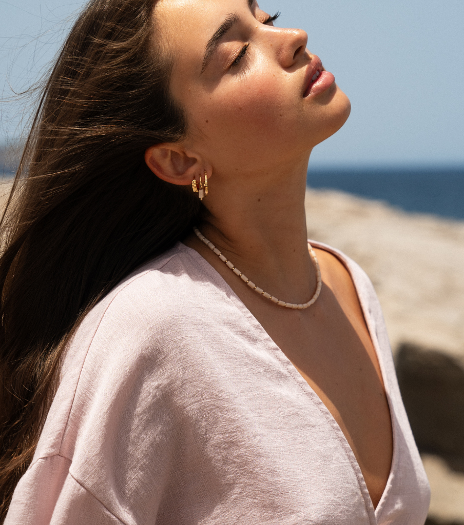 Earrings - large cheeky click 